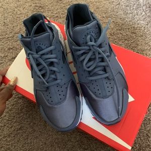NIKE WMNS HUARACHE "OCEAN FOG" SZ 8